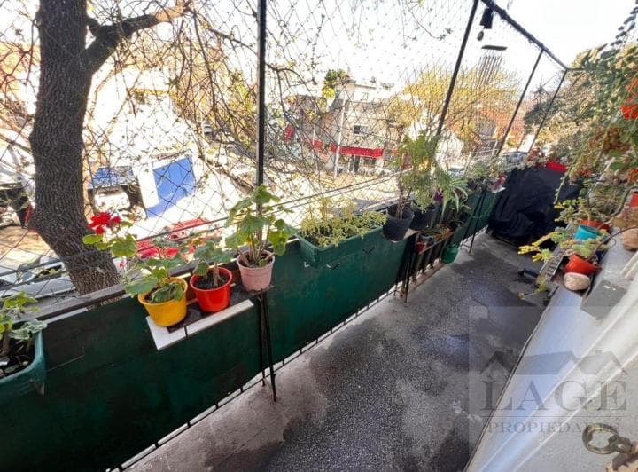 Departamento 2 Amb Al Frente con Balcon Corrido - 3