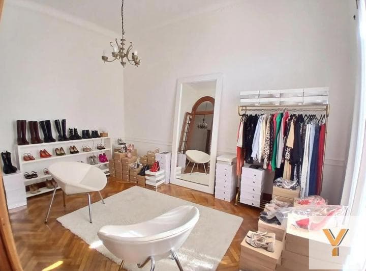 Oficina en Alquiler - 1 Baño - 240 m² - Balvanera - 3