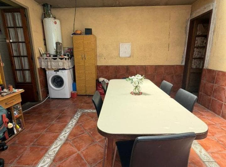 Casa con Patio Amplio - 3