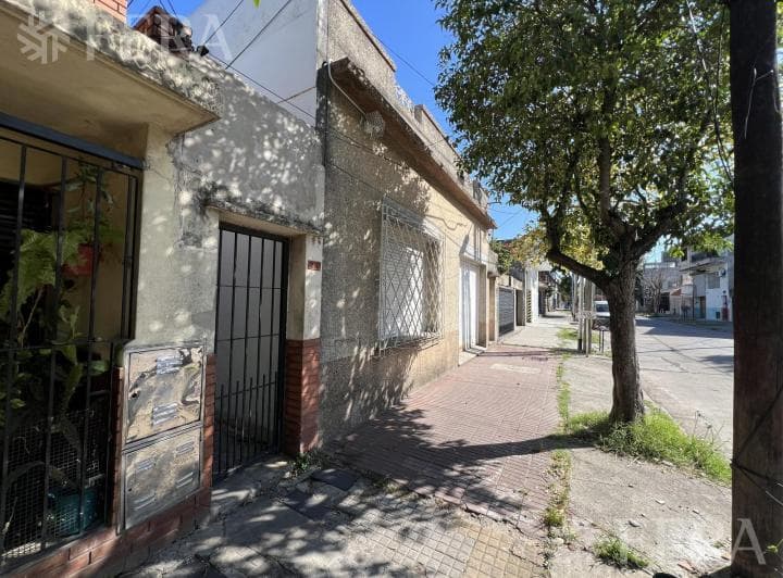 Venta PH 2 Ambientes con Terraza en Wilde - 2
