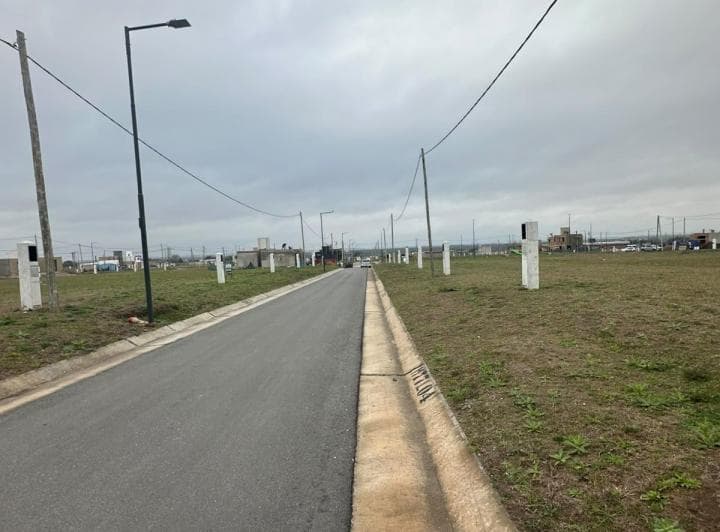 Excelente Lote de 250 m Docta Central - 4