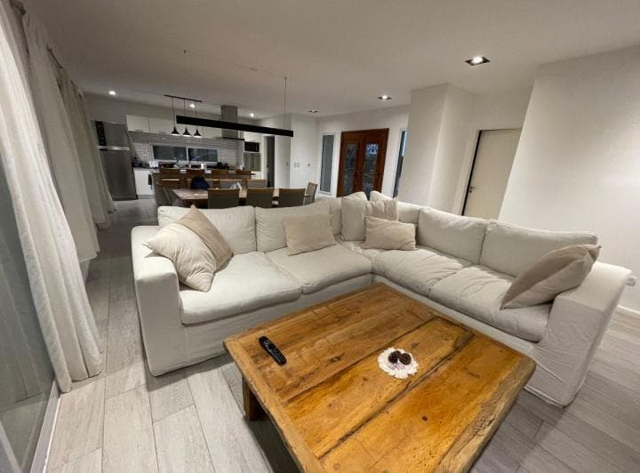 Impecable y Moderna Casa Para Fiestas y Enero de 2027 - 3