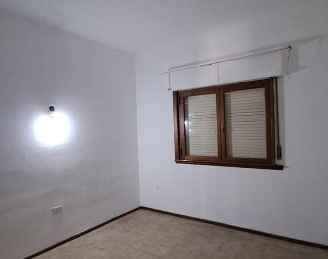 Excelente Casa Chalet a La Venta, con 400 m² de Lote. - Céntrica. - 5