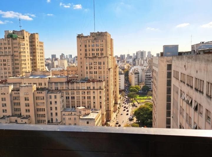 Consultorio Ideal Uso Médico de Dos Ambientes y Vista Abierta en Alquiler - Barrio Norte - 4