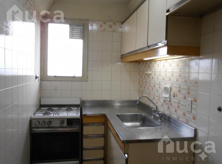 Consultorio Ideal Uso Médico de Dos Ambientes y Vista Abierta en Alquiler - Barrio Norte - 5