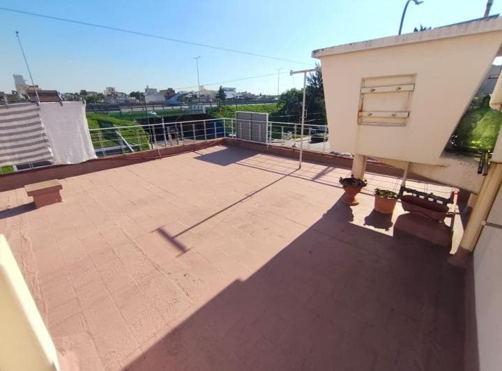 Venta - Casa - 4 Amb - Lote Propio - Terraza - Cochera - Apto Credito - Villa Riachuelo - Permuta - 2