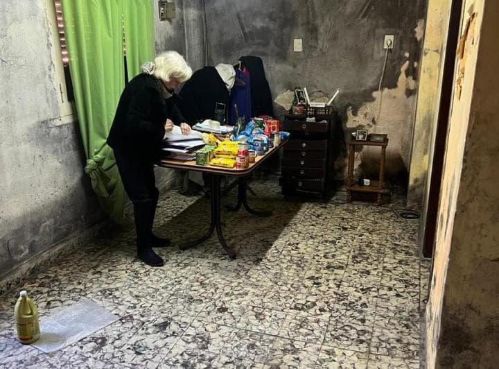 Casa PH en Venta de 3 Ambientes en Lanus Oeste con Fondo y Parque Oportunidad - 5