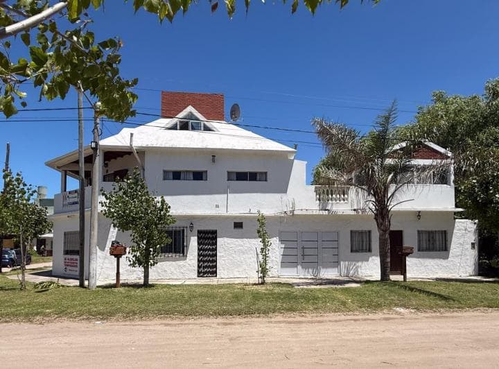 Casa y 3 Departamentos en San Clemente del Tuyú - 4