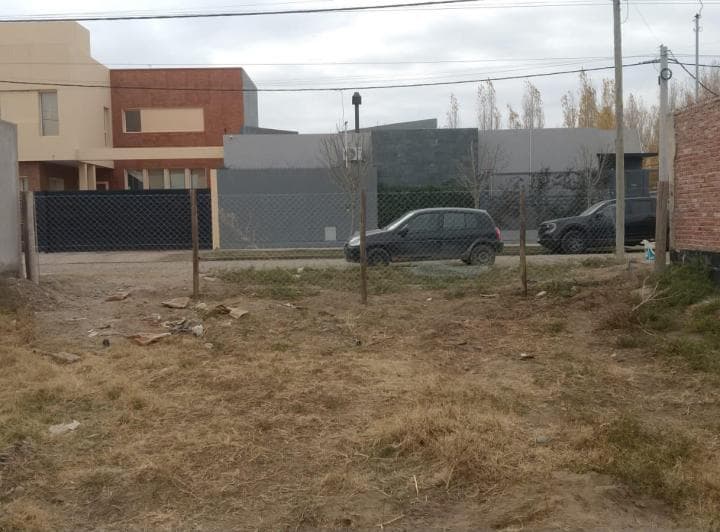Terreno 300 m² - 4