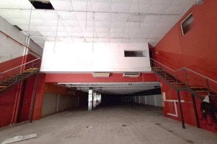 Local en Venta en Av Maipú, Olivos. 22 Cocheras. - 4