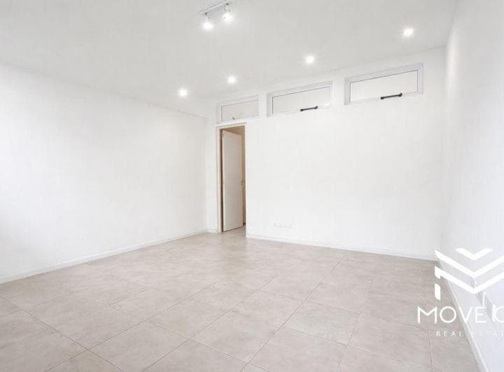 Venta - Oficina de 40 m² en Recoleta! - 3