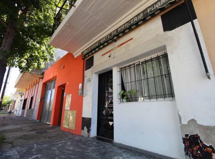 Oportunidad Venta PH con Galpon y Cocheras - 2