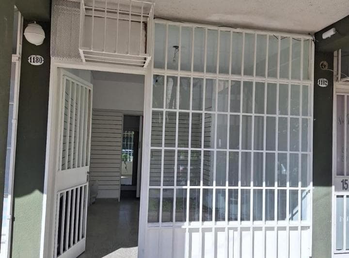 Venta de Local en Villa Raffo - 3