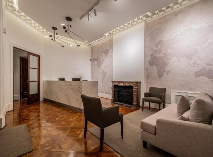 Oficina en Alquiler en Retiro. Edificio Francés. 370 m&sup2;. Reciclada. - 2