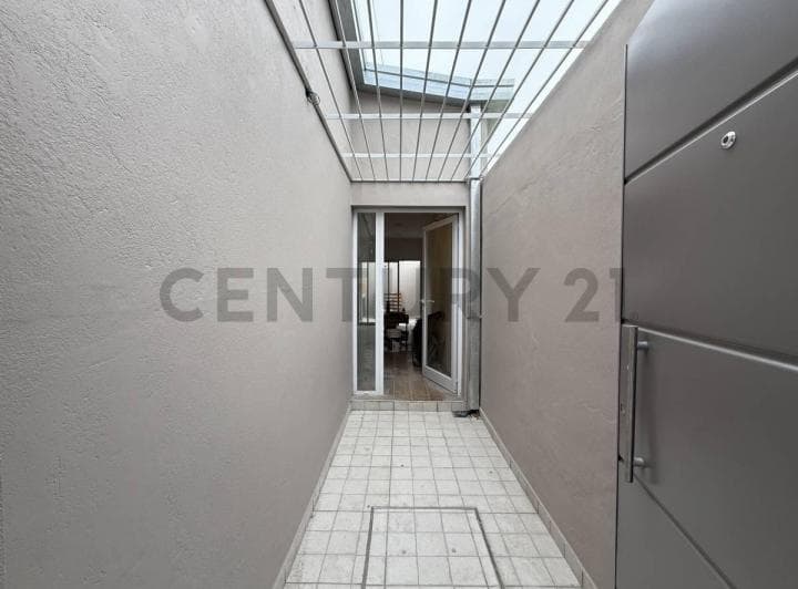 Calle 67 E/ 118 y 119 | 2 Dorm. Reciclado a Nuevo 82 m PH Al Frente - 2