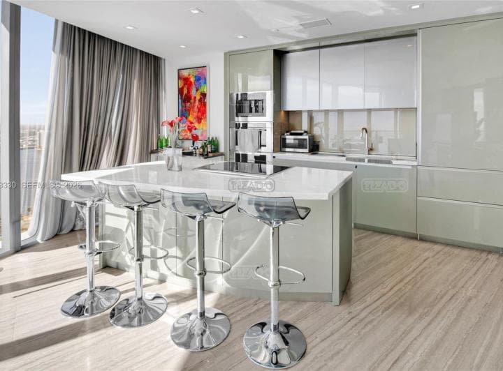 Departamento en Venta en Sunny Isles, Miami, Florida - 5