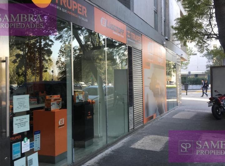 Local en Esquina en Forum Puerto Madero, 440 m² - 5