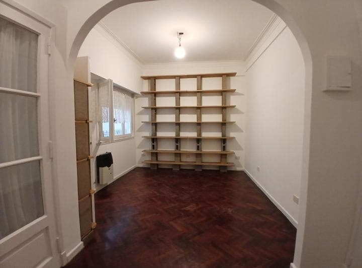 Excelente 2 Ambientes + Escritorio - PH 1ro por Escalera - en Lo Mejor de Nuñez - 2