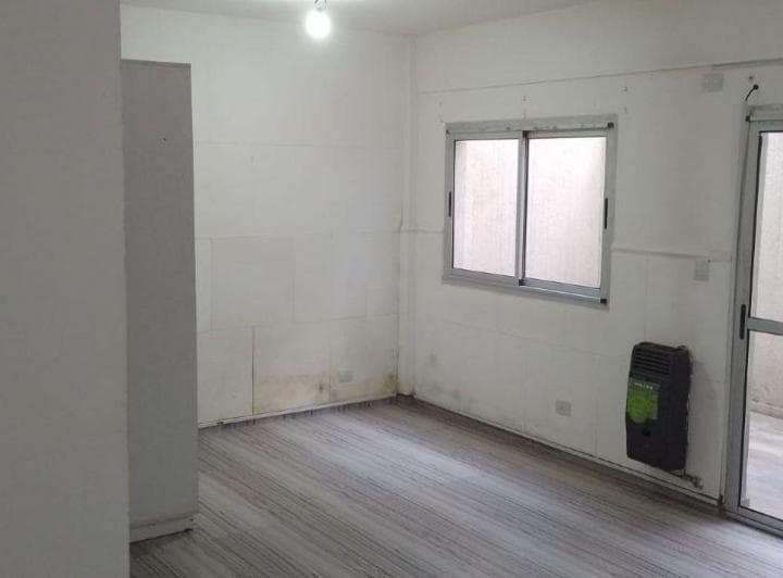 Monoambiente en Pb con Patio en Alquiler en Villa Luro. - 5