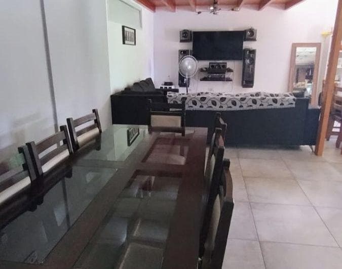 Hermosa Propiedad en Venta 2 Dorm. en Barrio con Seguridad. Villa Esquiu! - 4