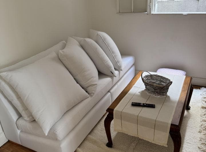 Disponible – Excelente 2 Ambientes Reciclado a Nuevo, Totalmente Amoblado y Equi - 2