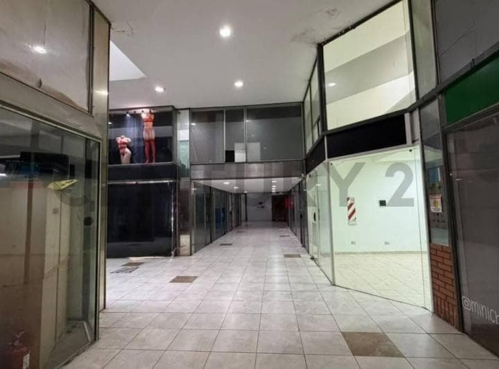 Venta - Local Comercial - Peatonal San Martin - Rosario - 2