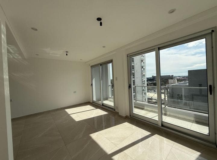 Exclusivo Piso de 2 Dorm. con Cochera en Barrio Constituyentes - Santa Fe - 4