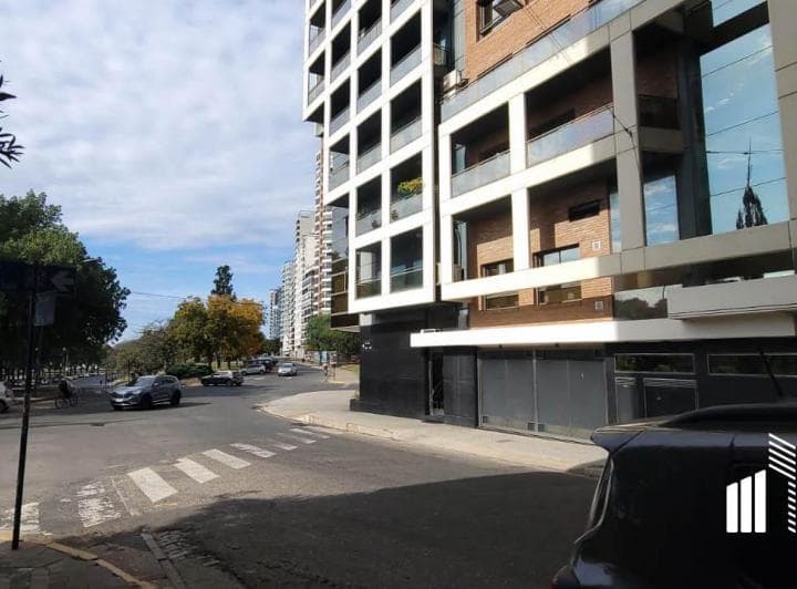 Venta Departamento 3 Dorm. con Patio y Cochera Martin Rosario - 4