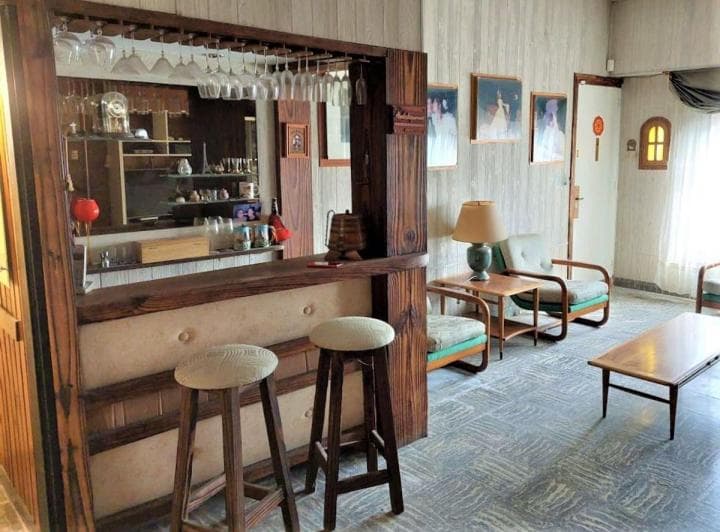 Casa con Parque - Quincho y Garaje - 5 Ambientes - Oportunidad - 5