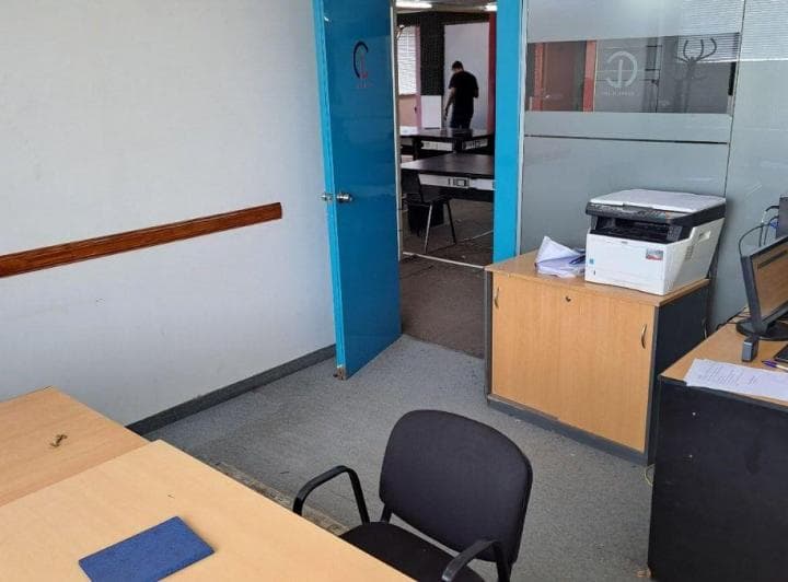 Piso de Oficinas 300 m² Cuiertos en Venta Suipacha y Cordoba - 5