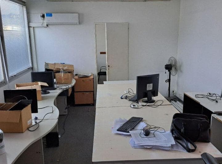 Piso de Oficinas 300 m² Cuiertos en Venta Suipacha y Cordoba - 4