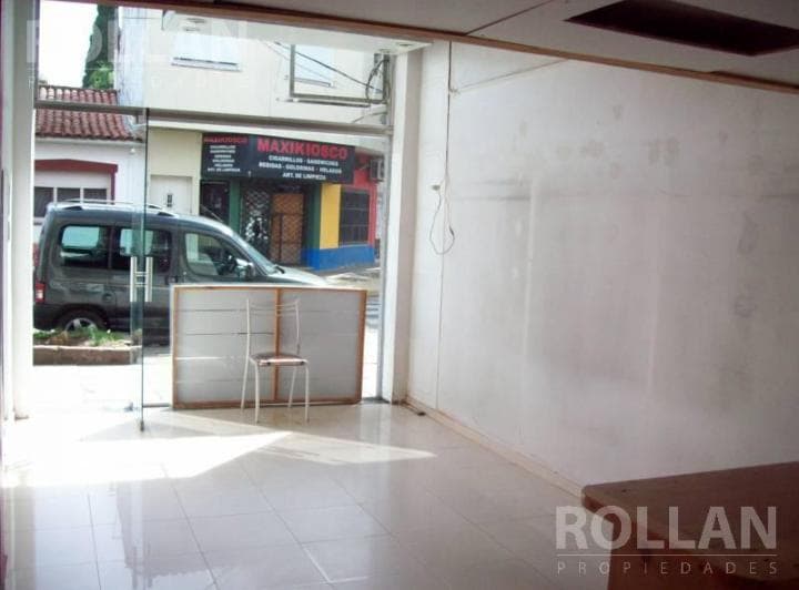 Alquiler Local en Carapachay a m del Centro Comercial - 4
