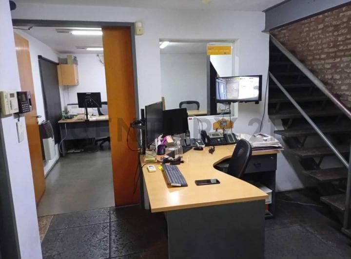 Venta de Oficinas Mas Galpon y Local en Villa Urquiza - 5