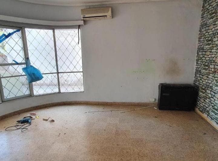Venta Casa a Refaccionar - Florida Oeste - 3