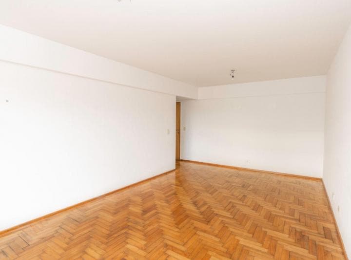 Dpto 5 Amb C/balcones y Cochera Venta en Acassuso - 2