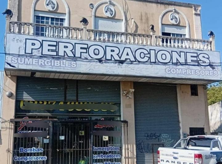 Venta Local + Casa Sobre Acceso Oeste Inversion! - 3