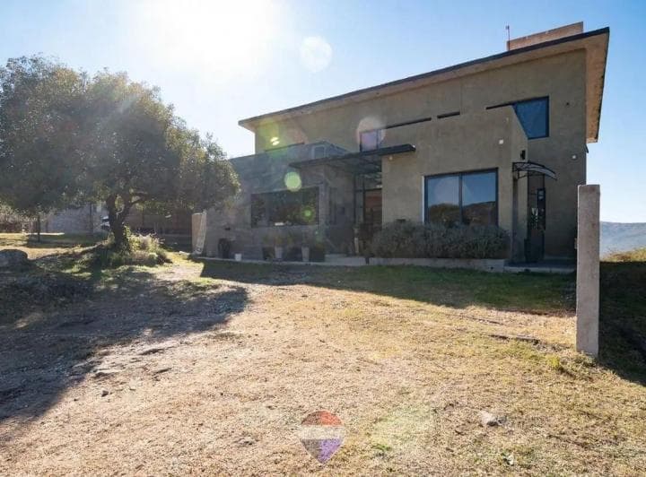 Casa de 800 m² con 4 Dorm. en Alquiler en Tierralta - 2