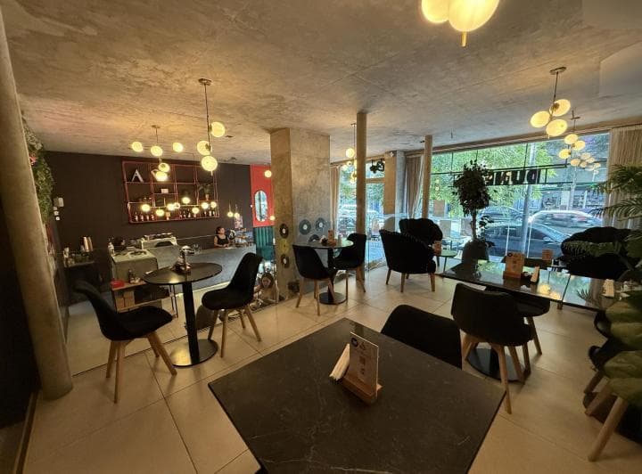 Venta con Renta Espectacular Local Sobre Av Directorio 151 m² Apto Todo Destino - 2