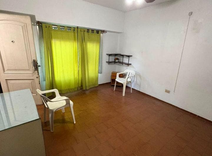 Oficina Monoambiente 1er Piso Entrada de Vehículo Centrico / Apto Profesional - 4