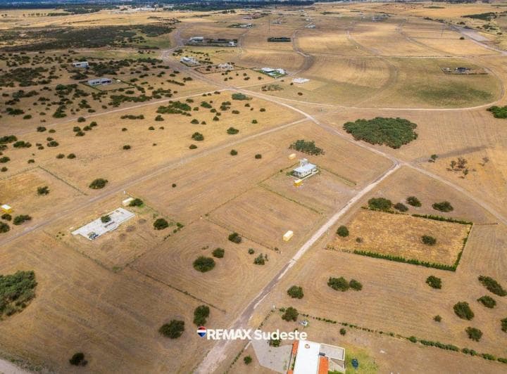 Se Vende Lote de 2600 m² en Barrio La Huella - 2