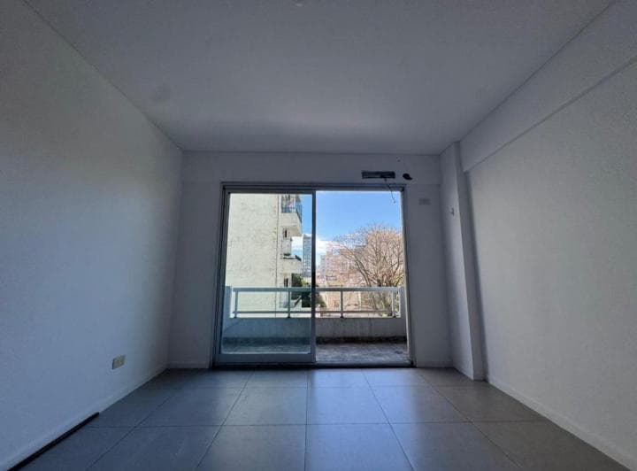 Venta Monoambiente con Balcon Muy Amplio en San Cristobal - 4