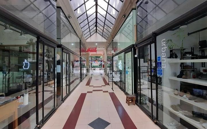 Olazabal Al 5000 - V. Urquiza - Local Comercial en Galería Céntrica - Venta o Alquiler - 2
