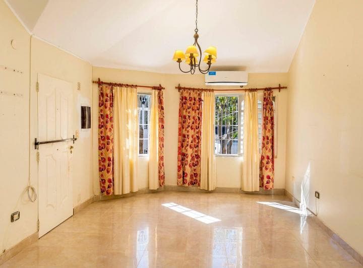 Casa en Venta Villa Rebeca con Depto Zona Sur - 2