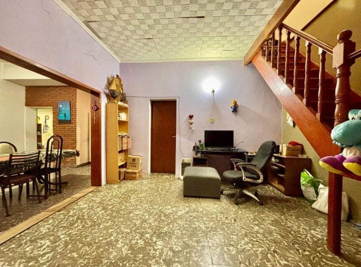 Venta Casa 4 Ambientes en Lomas del Mirador - 2