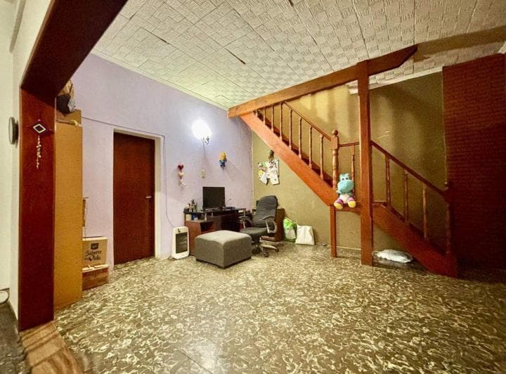 Venta Casa 4 Ambientes en Lomas del Mirador - 3