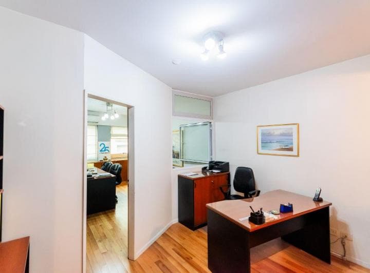 Oficina Comercial de 32 m² en Venta con Mobiliario en Recoleta - Edificio de Oficinas - 5