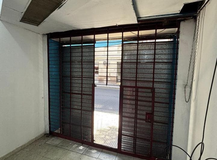 Excelente Local en Zona Once - Alto Transito Peatonal y Vehicular - Bajas Expensas - 5