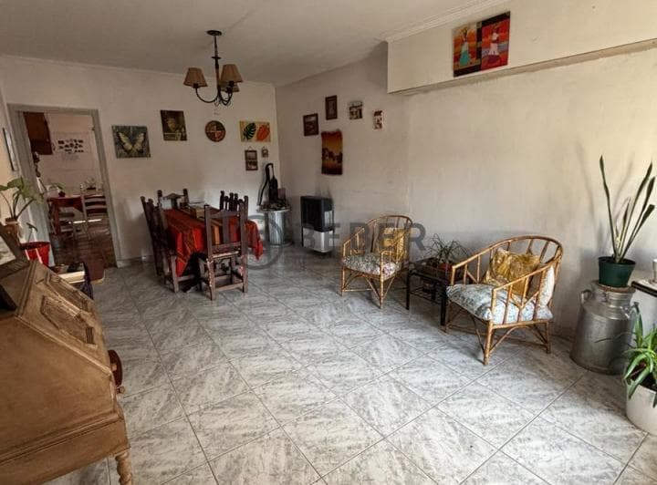 En Venta PH de Tres Ambientes Al Frente, San Cayetano - 5