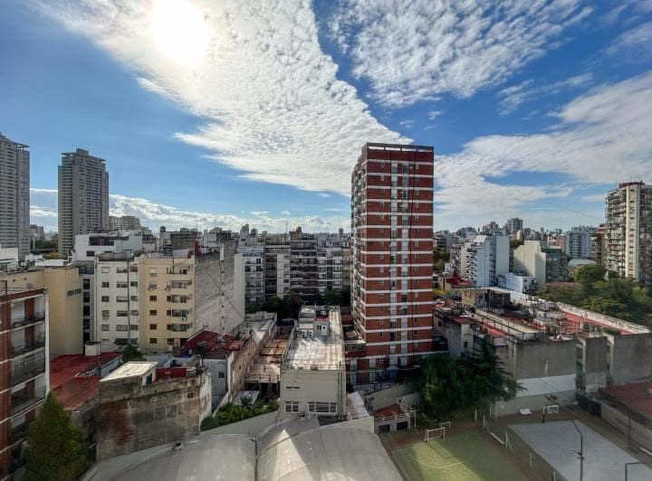 Apto Credito - Venta - 3 Ambientes - Dependencia / Escritorio - Contra Frente - Caballito - 2
