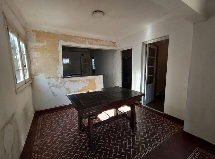 Casa con Parque a Restaurar 3 Ambientes. Miramar - 3